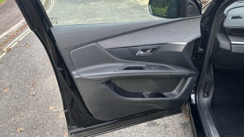 Peugeot 3008 1.2 Hybrid 136 Allure Premium+ 5dr e-DSC6 Petrol Estate